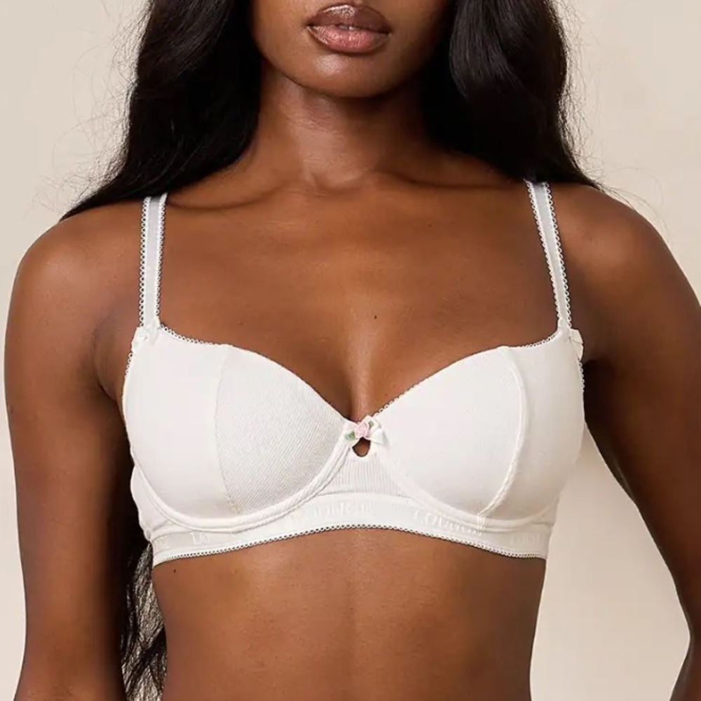 32C Lounge Rosebud Ribbed Balcony Bra​